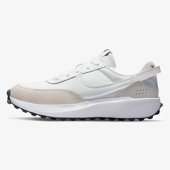 NIB Nike Waffle Debut Trainers Women’s 6.5 - Picture 3 of 15